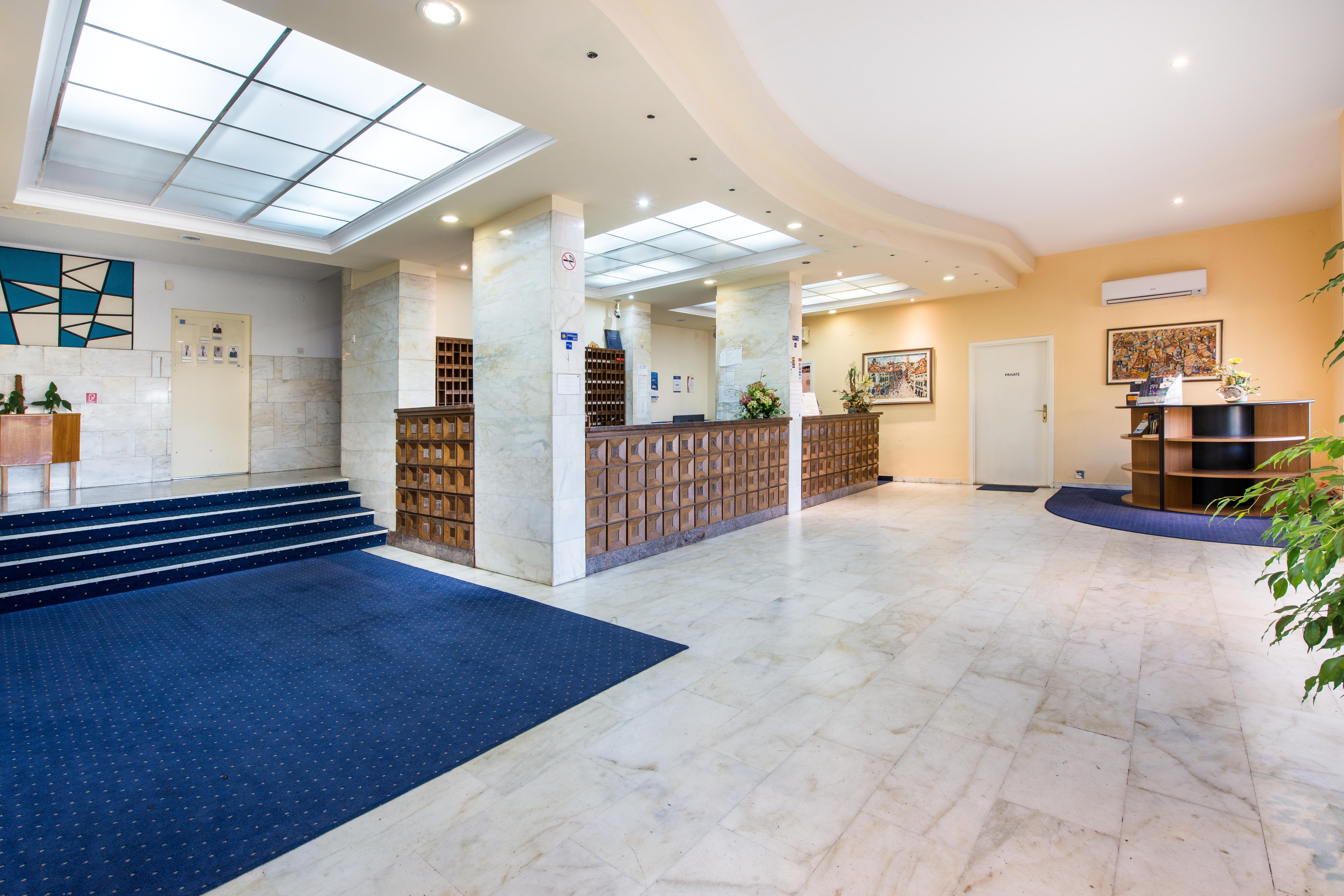 Adriatic Hotel